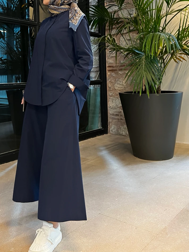 Pia Takım Lacivert