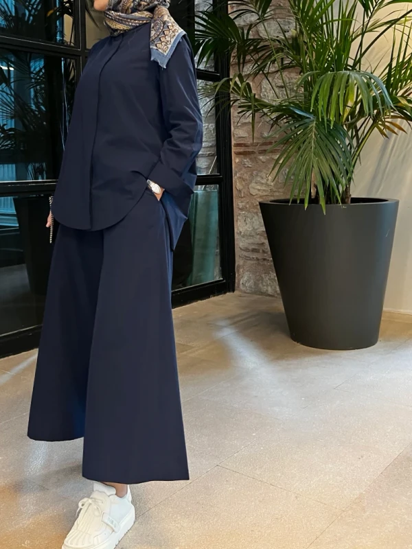 Pia Takım Lacivert